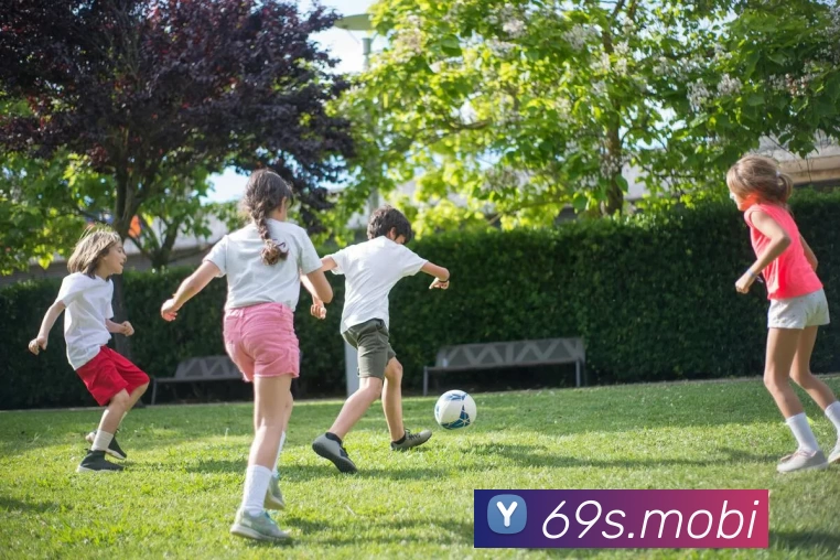 巅峰国际官网 - 追求健康,你我一起成长品牌故事